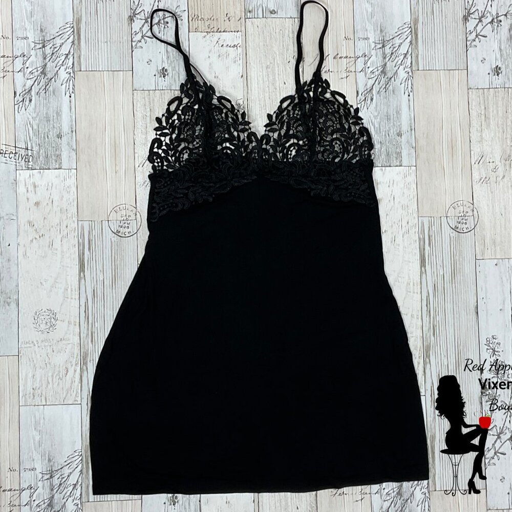 Black Lace Chemise Size Small - Picture 1 of 3